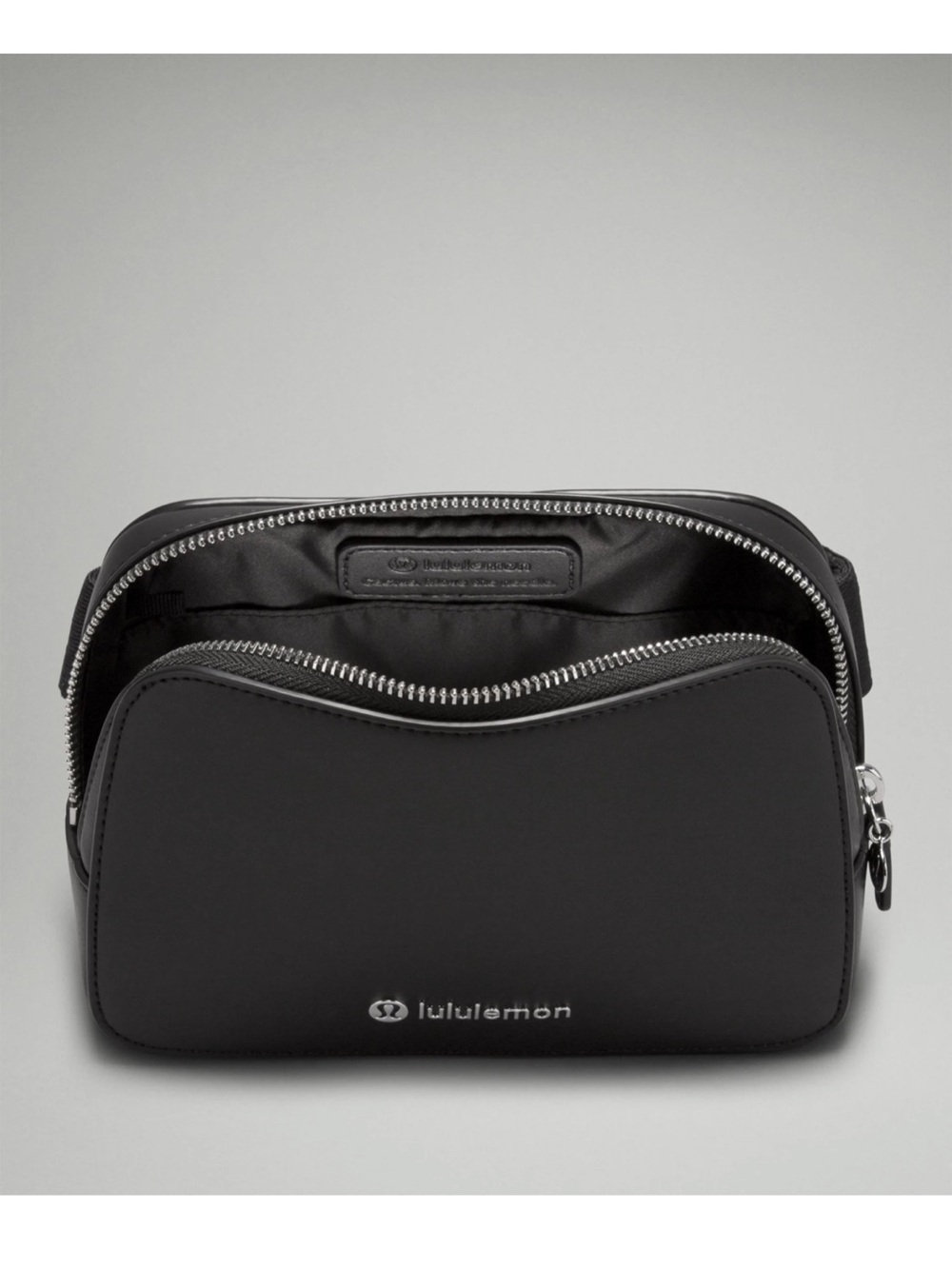 NWOT Lululemon Everywhere Belt Bag 1L Leather Alternative - Black/Silver - Picture 3 of 13